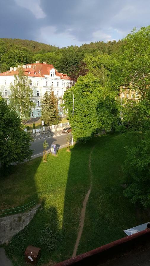 Nely'S Apartment Karlovy Vary Eksteriør bilde